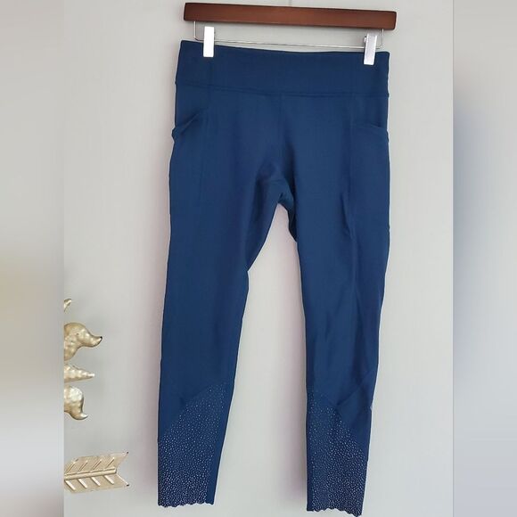 Lululemon Athletica Teal Tight Cropped Leggings With Scallop Detail Size 8 - Picture 2 of 14